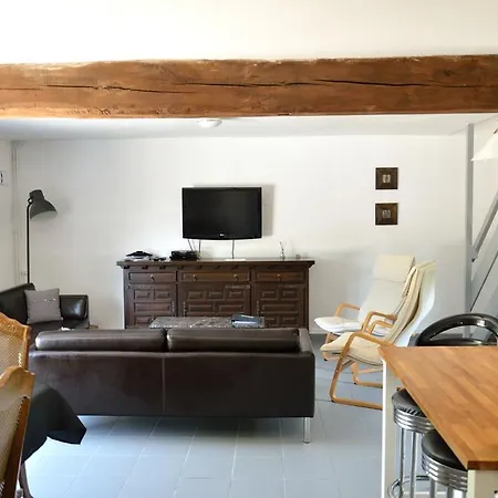 Holiday Le Grand Bost Semesterbostad